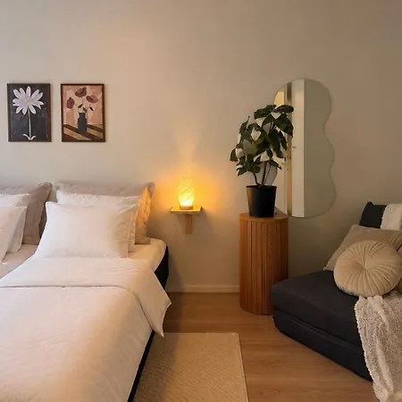 Kielo Apartment - Central I Sauna I Free Parking *